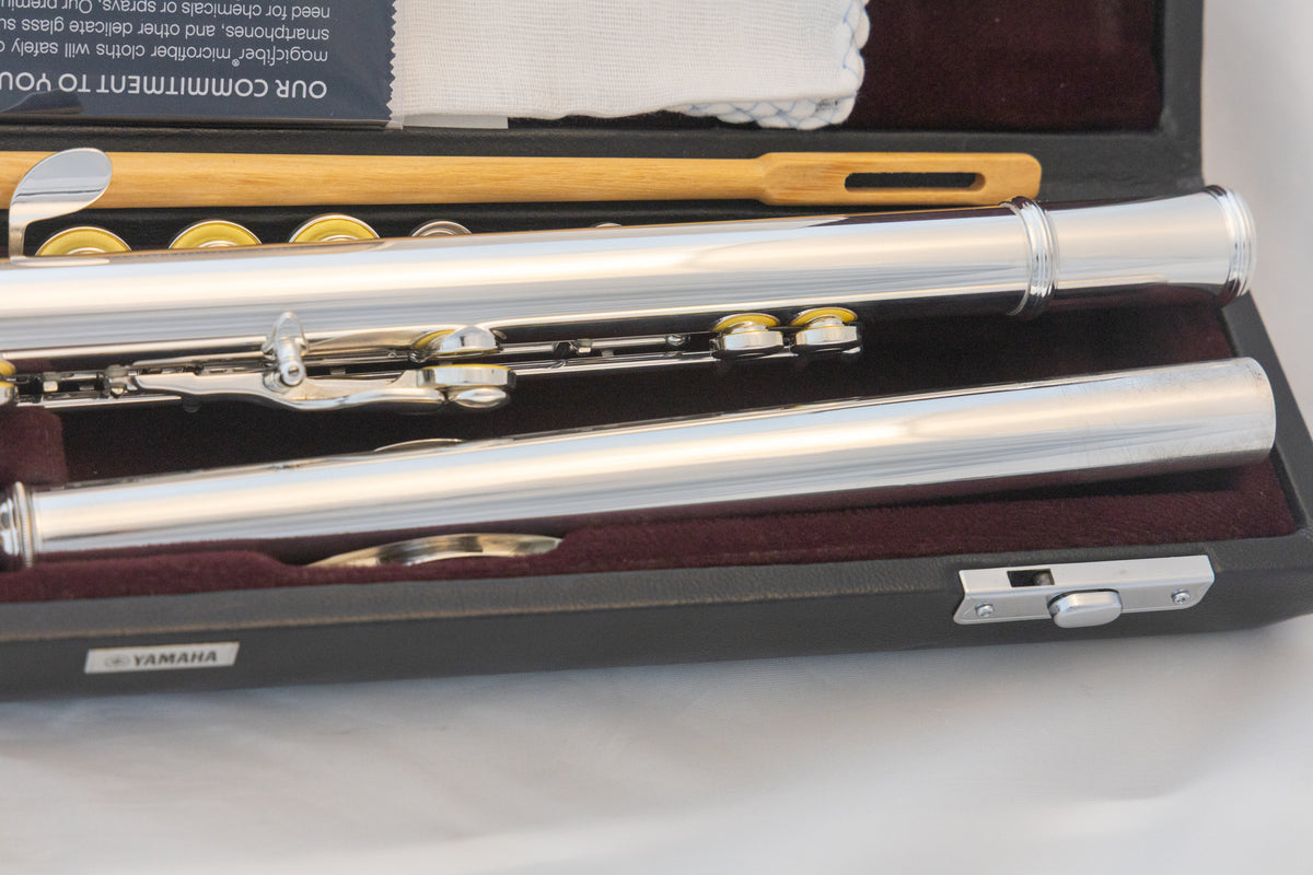 Yamaha YFL-481H All Silver Intermediate Flute *Open-hole *B-foot *Made in Japan *Cleaned & Serviced