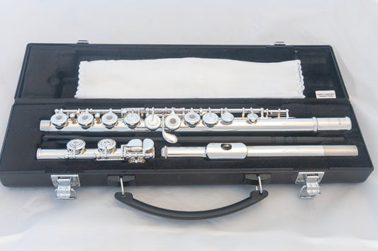 Yamaha YFL-262 Silver-plated Open-hole Intermediate Flute *Cleaned & Serviced *Ready to play