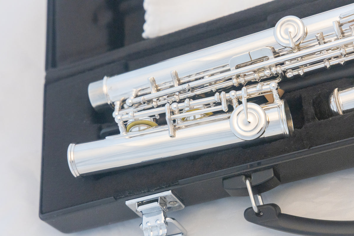 Yamaha YFL-262 Silver-plated Open-hole Intermediate Flute *Cleaned & Serviced *Ready to play