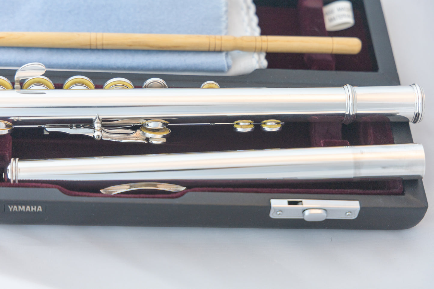 Yamaha YFL-684H Professional Flute All Silver, Open-hole Inline-G *Made in Japan *Cleaned & Serviced #031457