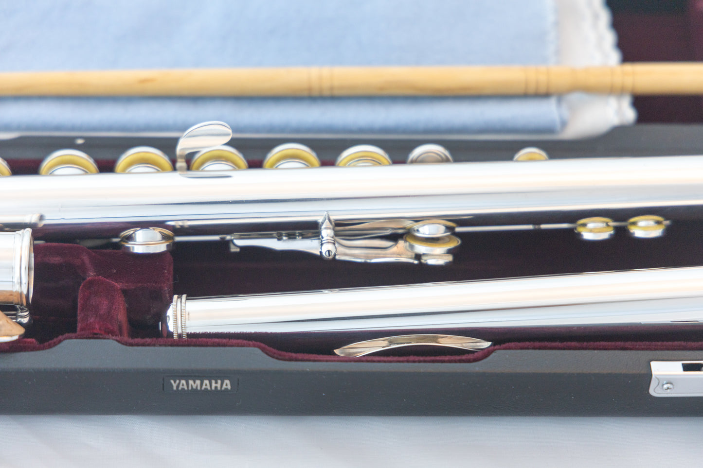 Yamaha YFL-684H Professional Flute All Silver, Open-hole Inline-G *Made in Japan *Cleaned & Serviced #031457