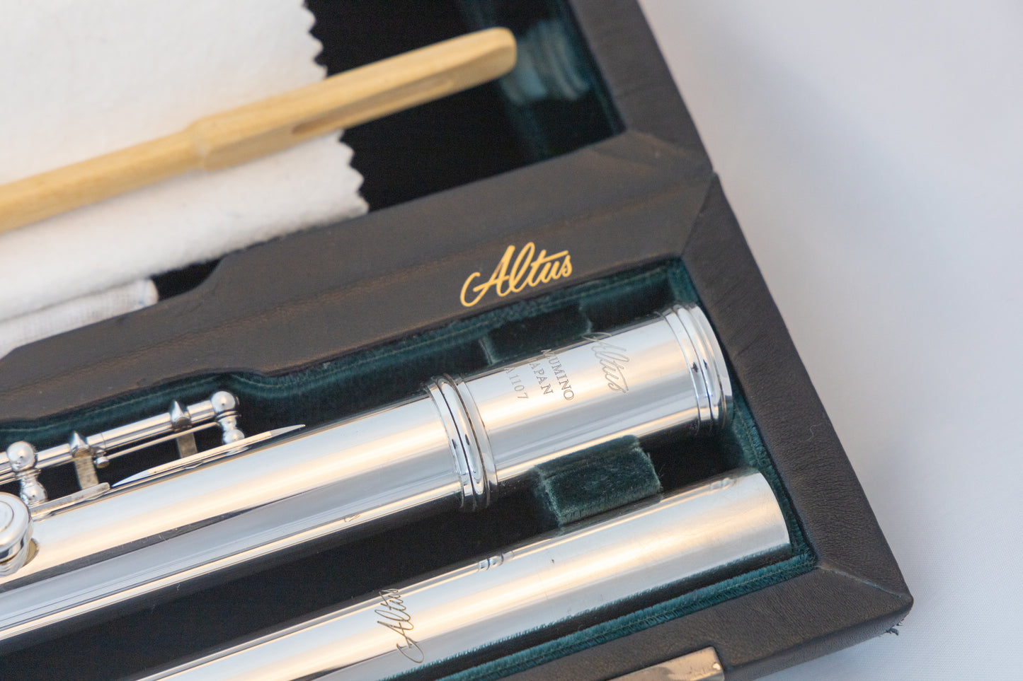 Altus A1107 Professional Flute *958 Solid Silver *Low-B *Split-E *Made in Japan *Cleaned & Serviced