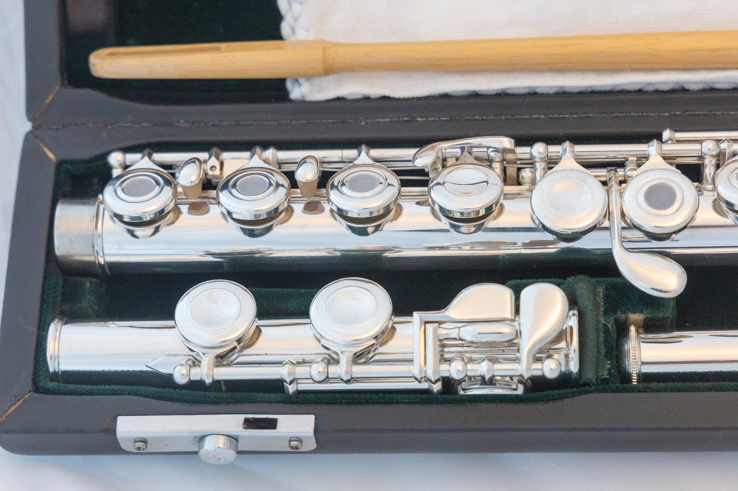 Pearl PF-501 Flute Silver-plated *Open-hole *Made in Japan *Cleaned & Serviced *Ready to play