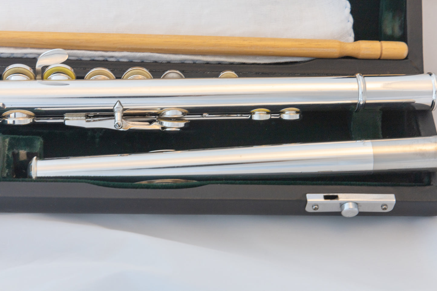 Pearl PF-501 Flute Silver-plated *Open-hole *Made in Japan *Cleaned & Serviced *Ready to play