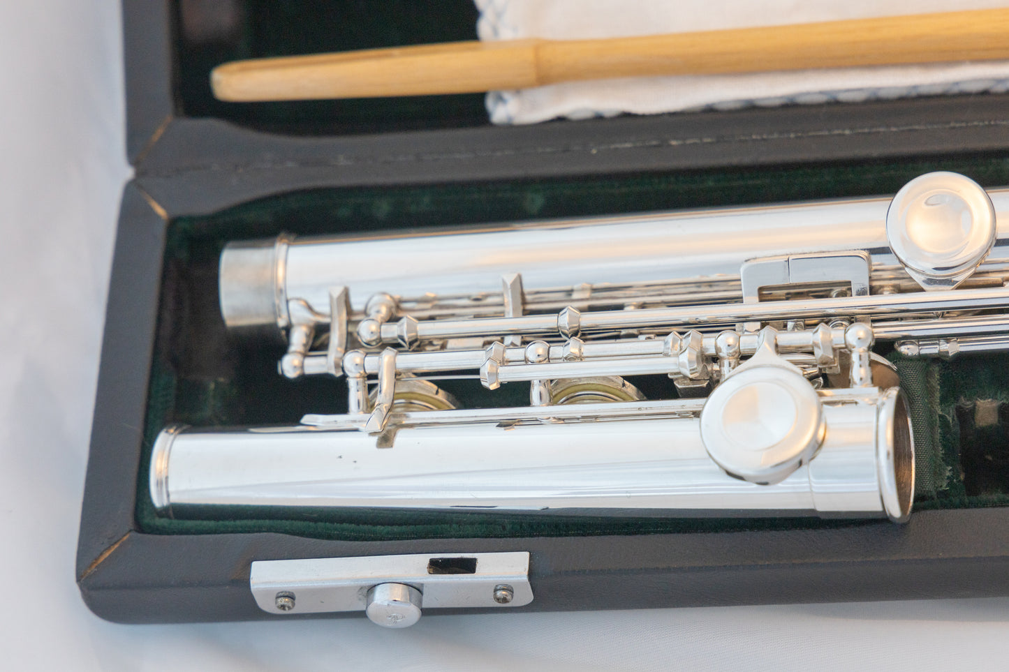 Pearl PF-501 Flute Silver-plated *Open-hole *Made in Japan *Cleaned & Serviced *Ready to play