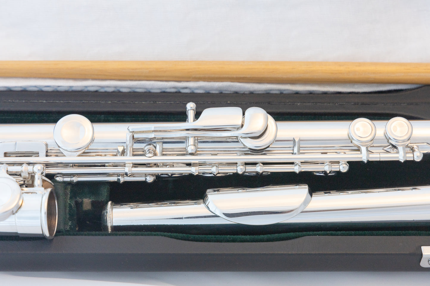 Pearl PF-501 Flute Silver-plated *Open-hole *Made in Japan *Cleaned & Serviced *Ready to play