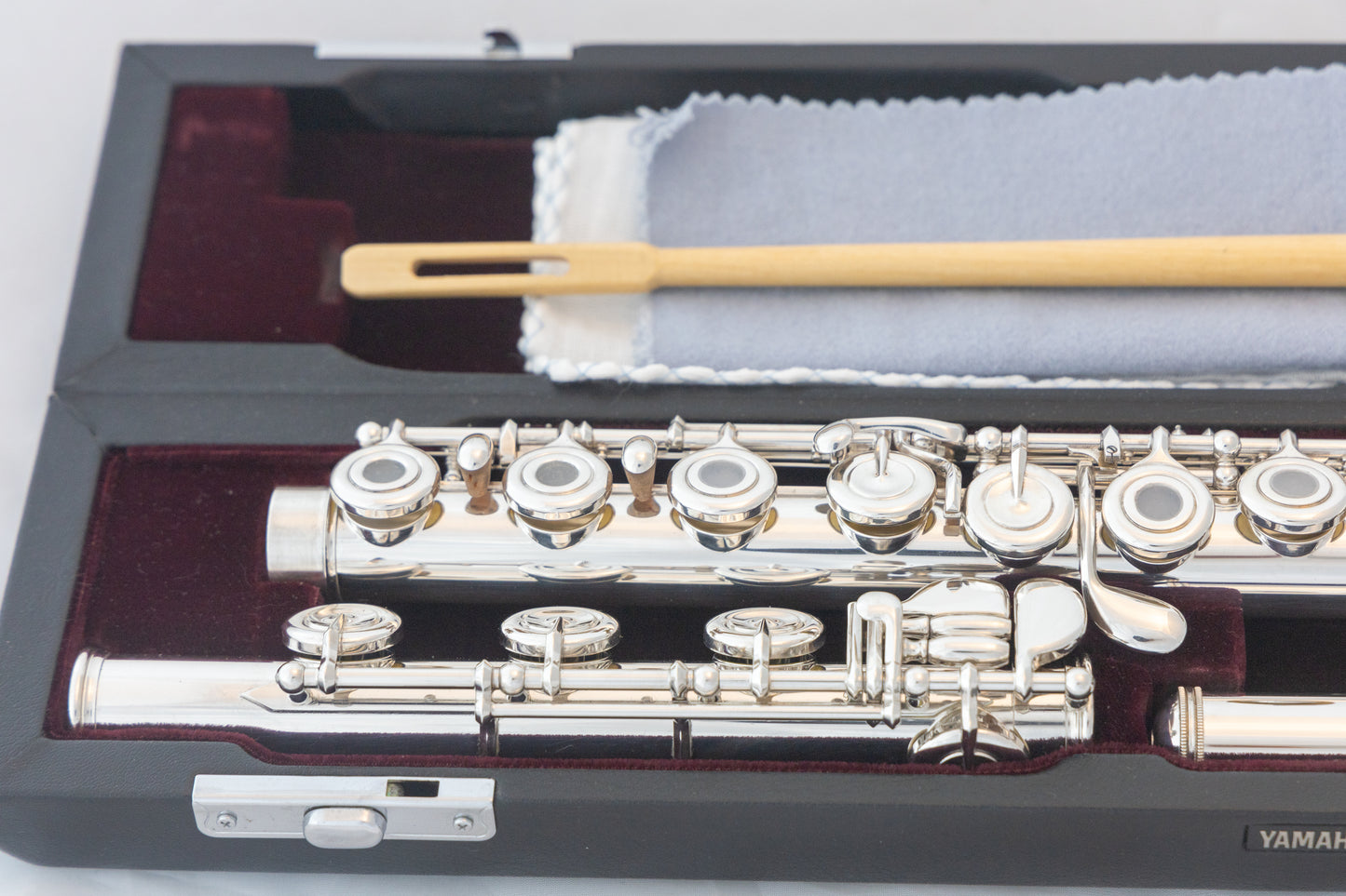 Yamaha YFL-674H Professional Flute *All Silver *Open-hole Offset-G Split-E *Made in Japan #036944