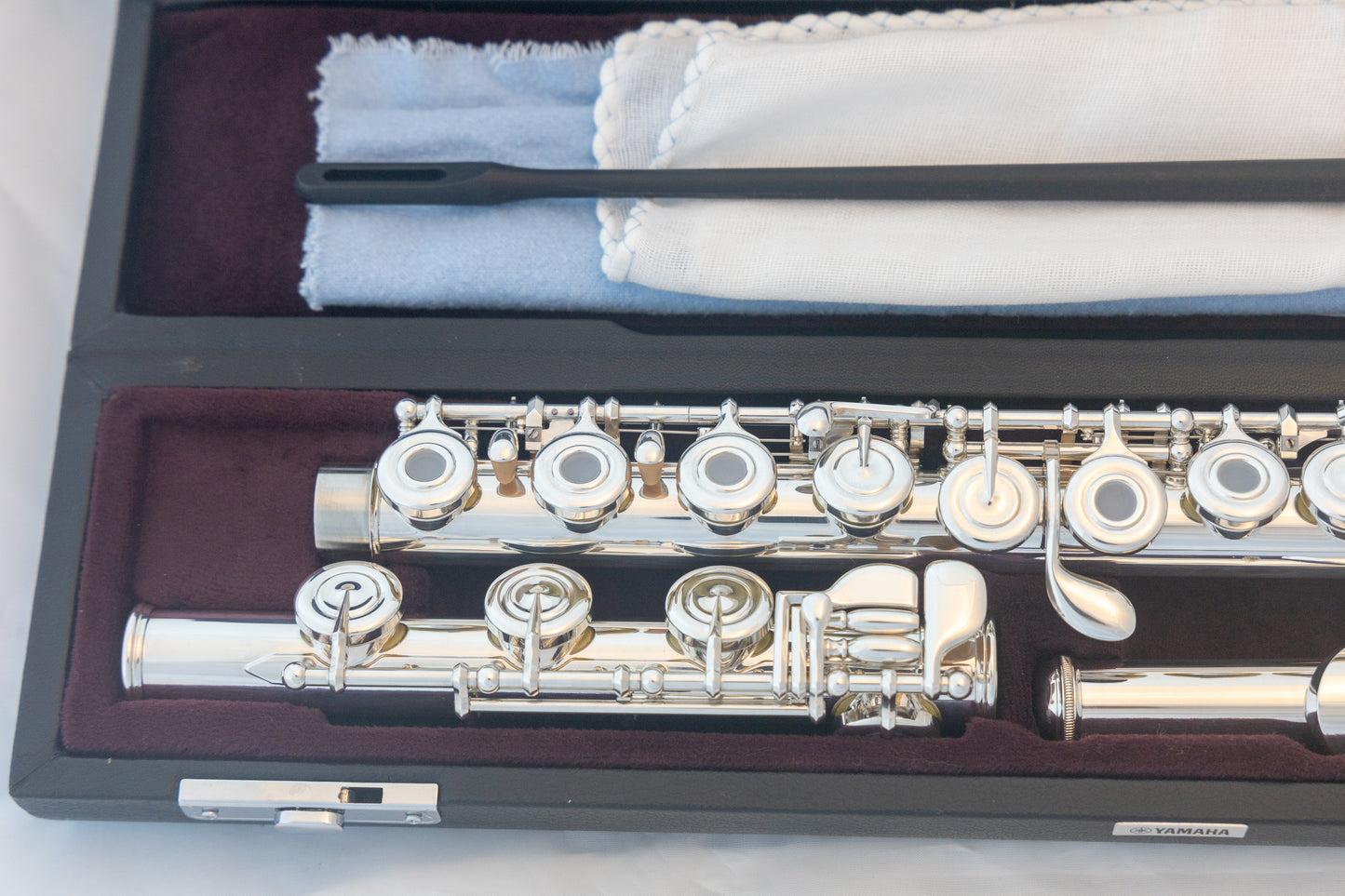 Yamaha YFL-362H Intermediate Flute *Open-hole *Silver headjoint *Low-B *Cleaned & Serviced #R40968