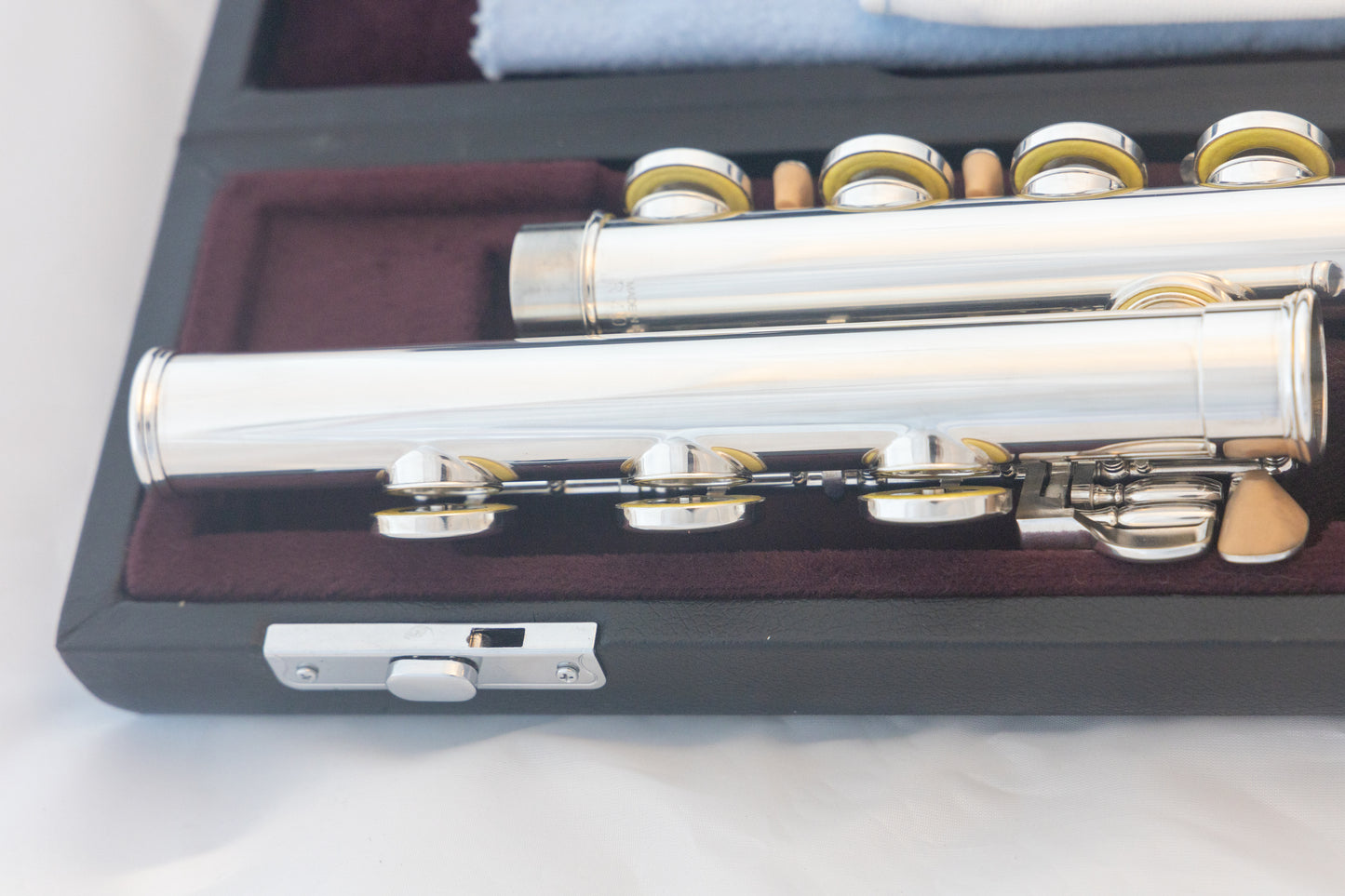 Yamaha YFL-362H Intermediate Flute *Open-hole *Silver headjoint *Low-B *Cleaned & Serviced #R40968