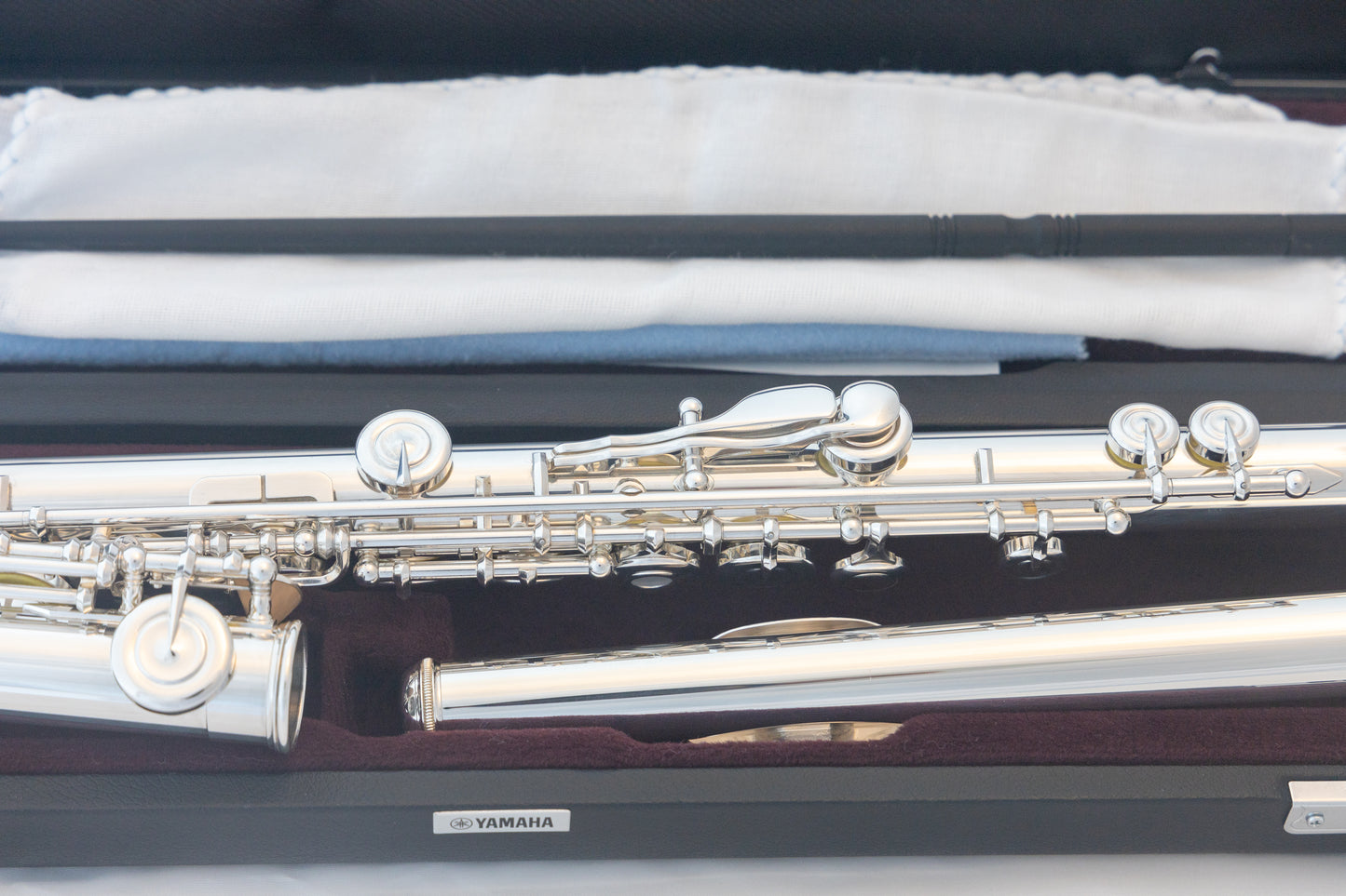 Yamaha YFL-362H Intermediate Flute *Open-hole *Silver headjoint *Low-B *Cleaned & Serviced #R40968