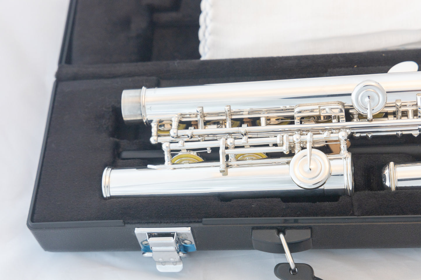 Yamaha YFL-262 Silver-plated Open-hole Intermediate Flute *Cleaned & Serviced *Mint Condition