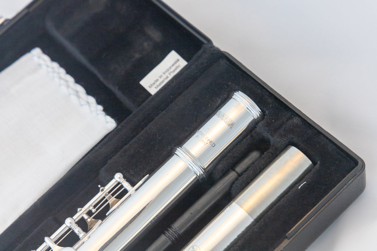 Yamaha YFL-261 Silver-plated Open-Hole Intermediate Flute *Cleaned & Serviced #796004