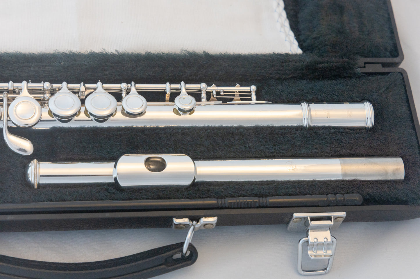 Yamaha YFL-221 Silver-plated Standard Flute *Made in Japan *Cleaned & Serviced *New Pads