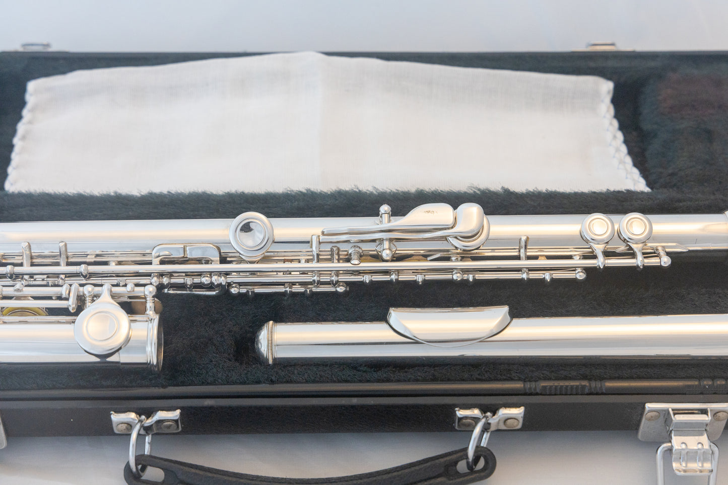 Yamaha YFL-221 Silver-plated Standard Flute *Made in Japan *Cleaned & Serviced *New Pads