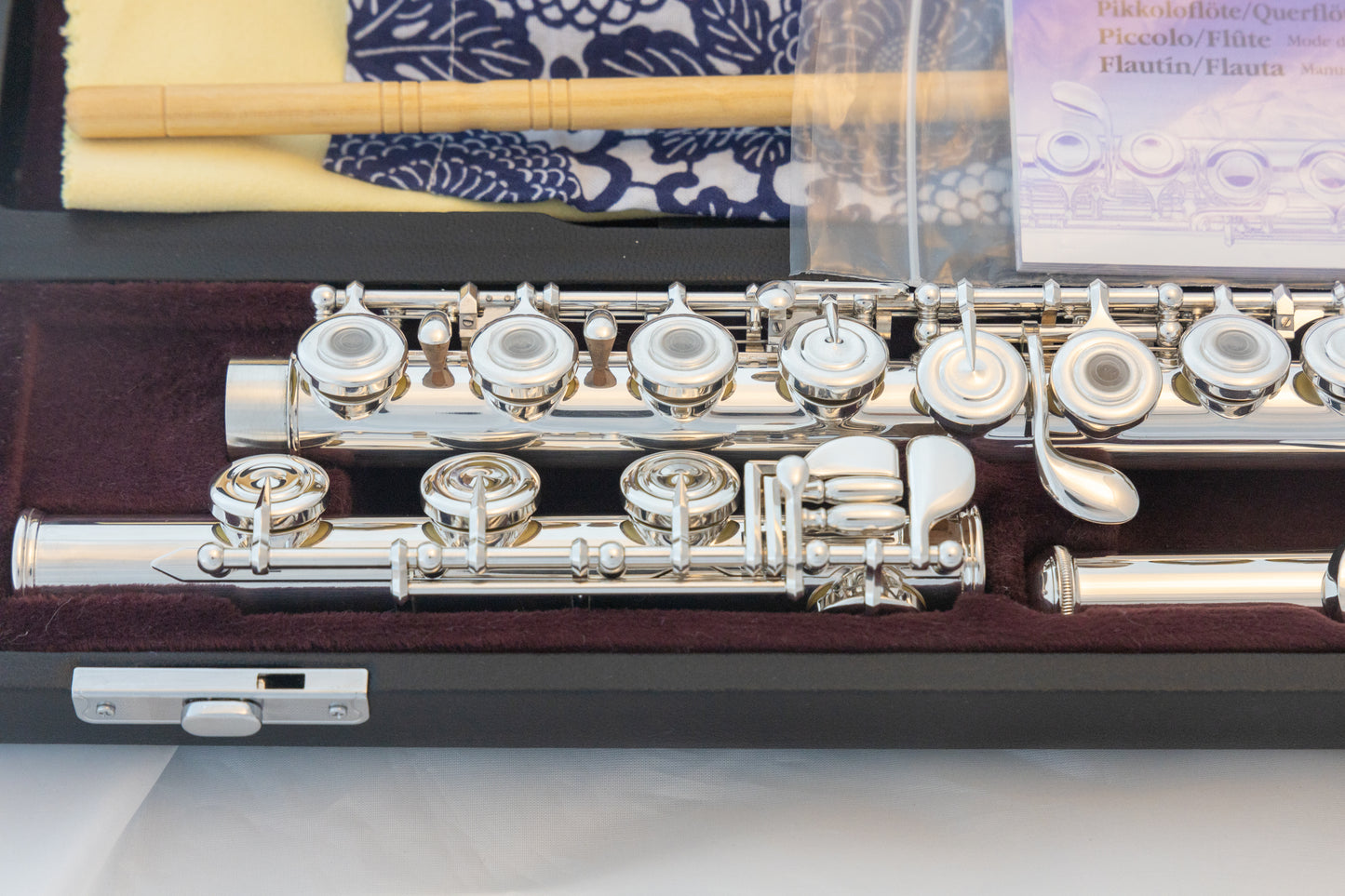 Yamaha YFL-462H All Silver Intermediate Flute Offset-G Open-hole *B-foot *Cleaned & Serviced