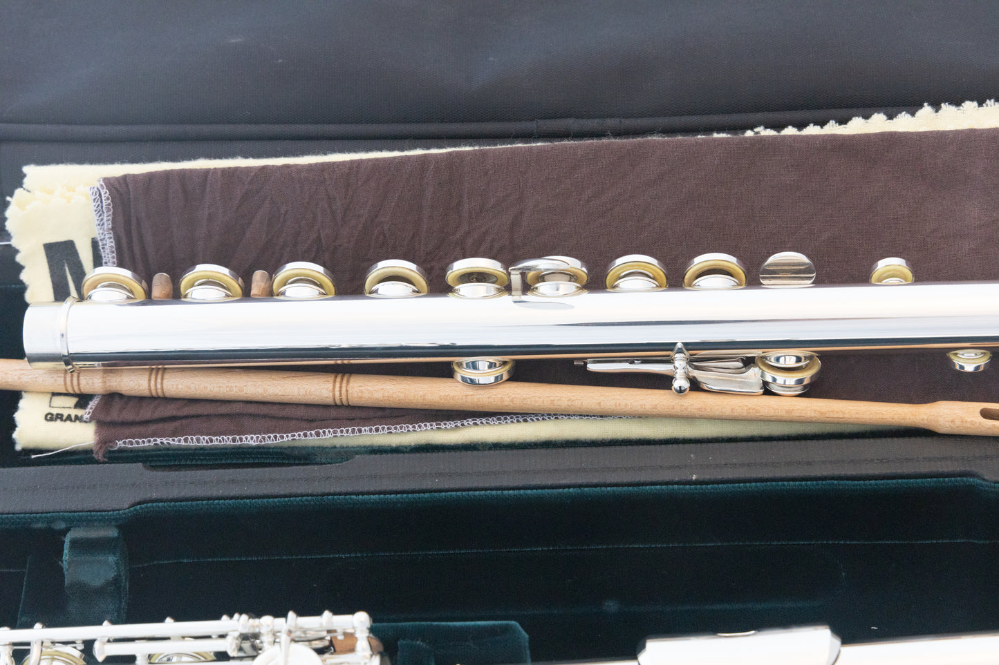 Azumi AZ3-SRBO Open-hole Flute *Altus silver headjoint *All silver *Offset G *B-Foot *Cleaned & Serviced