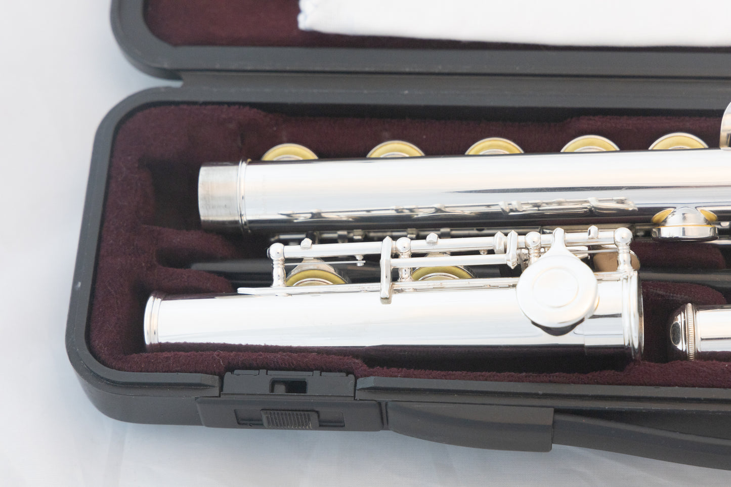 Yamaha YFL-281 Open-Hole Intermediate Flute *Made in Japan *Cleaned & Serviced #089819