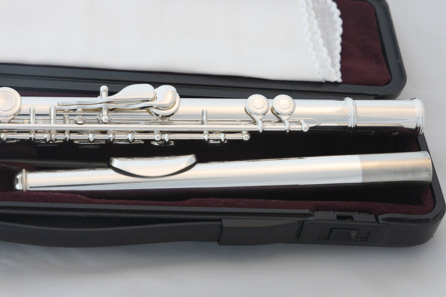 Yamaha YFL-281 Open-Hole Intermediate Flute *Made in Japan *Cleaned & Serviced #089819