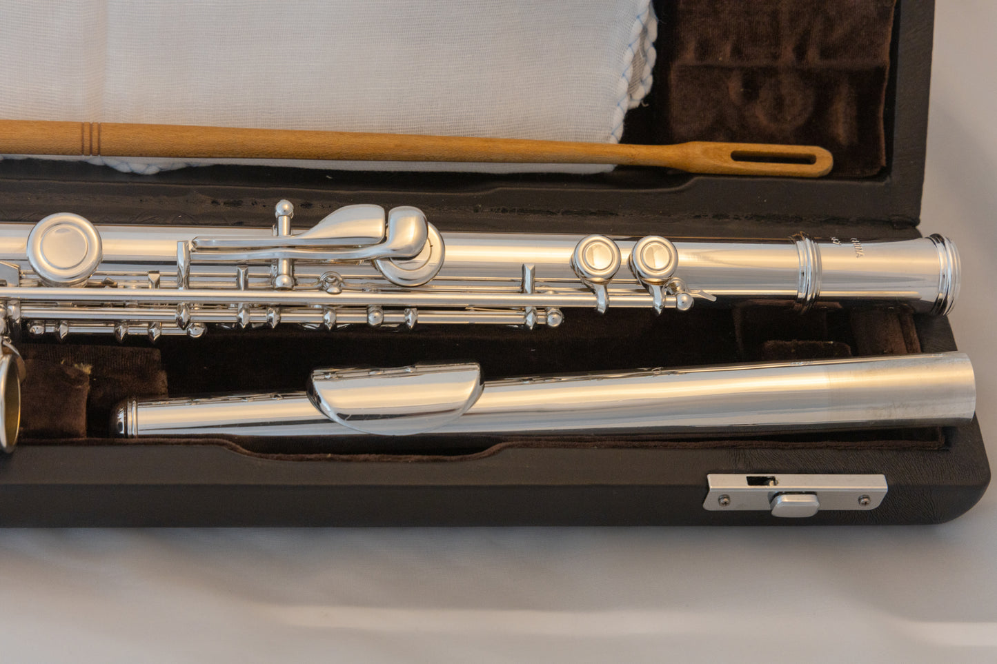 Di Zhao DZ-470 Open-hole Intermediate Flute *Silver headjoint *Low-b foot *Cleaned & Service