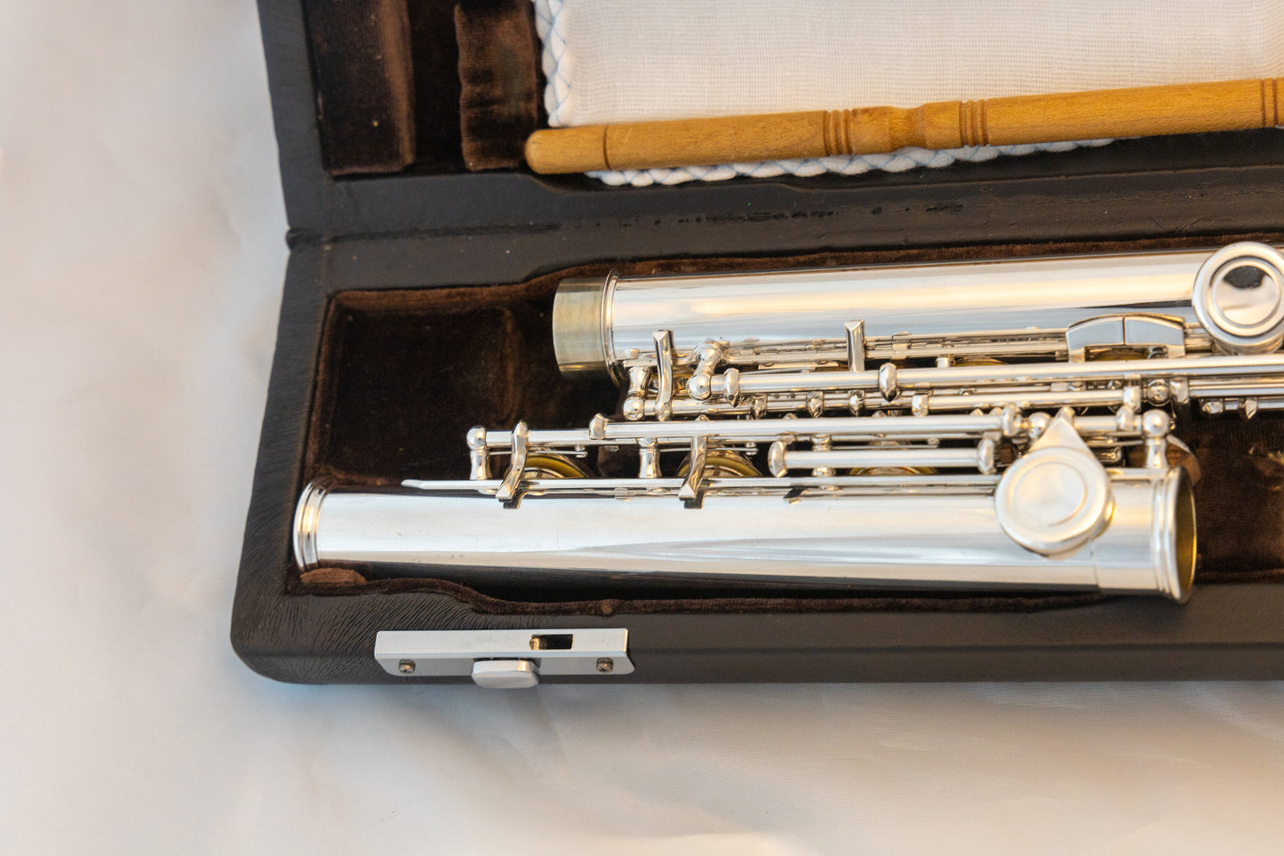 Di Zhao DZ-470 Open-hole Intermediate Flute *Silver headjoint *Low-b foot *Cleaned & Service