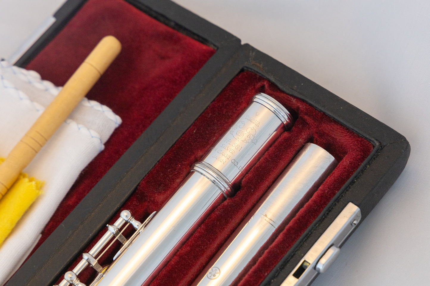 Yamaha YFL-581H (now 687H) Professional Flute All Silver Open-hole *Made in Japan *Cleaned & Serviced #002598