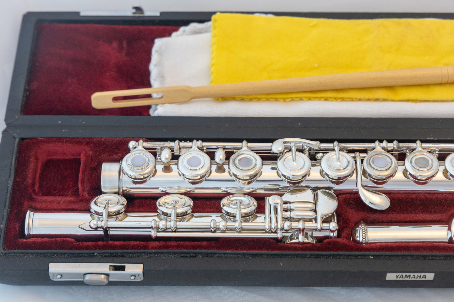 Yamaha YFL-581H (now 687H) Professional Flute All Silver Open-hole *Made in Japan *Cleaned & Serviced #002598