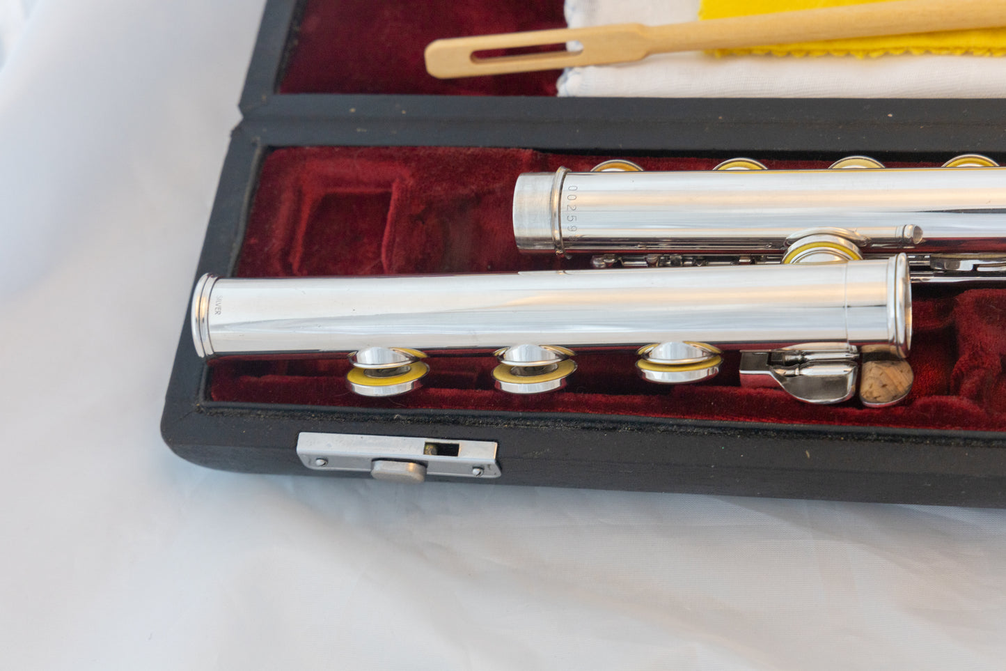 Yamaha YFL-581H (now 687H) Professional Flute All Silver Open-hole *Made in Japan *Cleaned & Serviced #002598